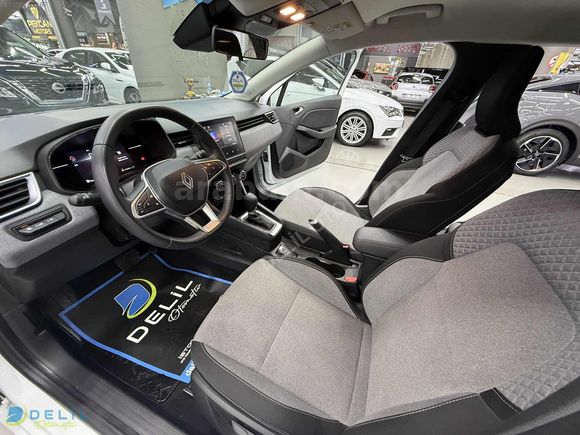 DELİL'DEN 2025 RENAULT CLİO GÜVENLİK PAKET 27.000 KM'DE 1.0 TCE