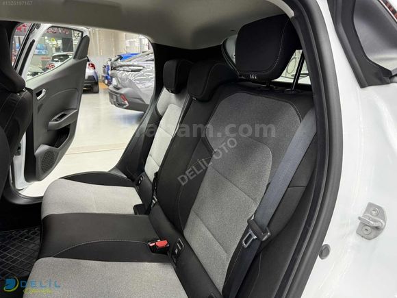DELİL'DEN 2025 RENAULT CLİO GÜVENLİK PAKET 27.000 KM'DE 1.0 TCE