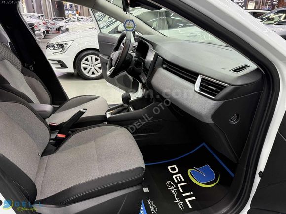 DELİL'DEN 2025 RENAULT CLİO GÜVENLİK PAKET 27.000 KM'DE 1.0 TCE