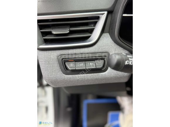 DELİL'DEN 2025 RENAULT CLİO GÜVENLİK PAKET 27.000 KM'DE 1.0 TCE