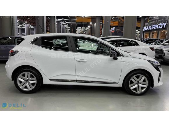 DELİL'DEN 2025 RENAULT CLİO GÜVENLİK PAKET 27.000 KM'DE 1.0 TCE
