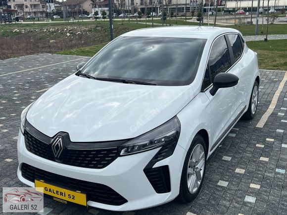 GALERİ 52 DEN 2024 HATASIZ BOYASIZ 45 BİNDE CLİO 1 TCE OTOMOTİK