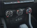 ÇELER AUTO/1.0TCE CLİO 2025 ÇIKIŞLI K.AYNA+NAVİ+GERİGÖRÜŞ+GSR2