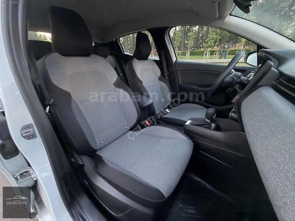 ÇELER AUTO/1.0TCE CLİO 2025 ÇIKIŞLI K.AYNA+NAVİ+GERİGÖRÜŞ+GSR2