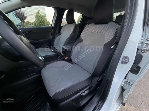ÇELER AUTO/1.0TCE CLİO 2025 ÇIKIŞLI K.AYNA+NAVİ+GERİGÖRÜŞ+GSR2