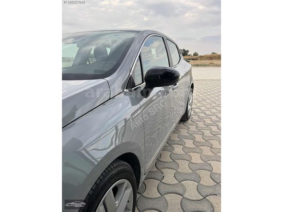 AUTO SRC 2024 RENAULT CLİO 1.0