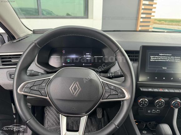 AUTO SRC 2024 RENAULT CLİO 1.0