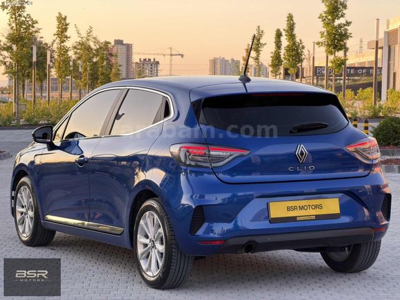 2024 CLİO EVOLUTİON HATASIZ BOYASIZ TRAMERSİZ 35.000 KM