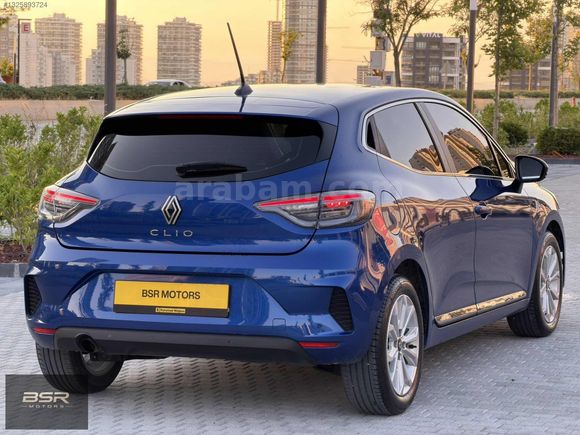 2024 CLİO EVOLUTİON HATASIZ BOYASIZ TRAMERSİZ 35.000 KM