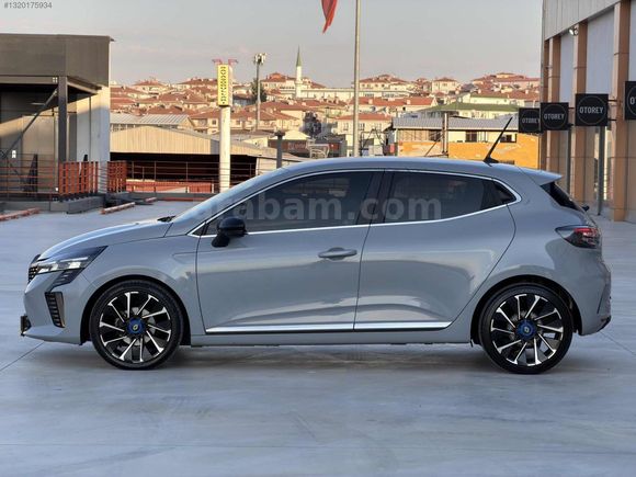 2024 CLİO HATASZ BOYASZ LANSMAN RENK 40BİNDE ESPRİTE ALPİNE JANT