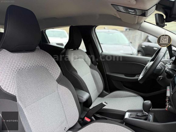 2024 CLİO EVOLUTİON 30.000 KM HATASIZ GSR2 PAKET FUL