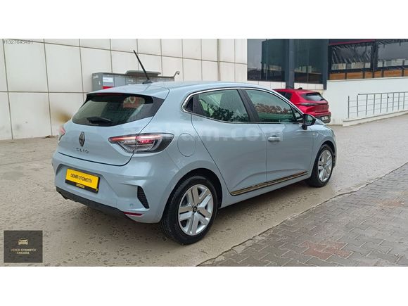 DEMİR OTOMOTİV'DEN 2025 MODEL CLİO 1.0 TCE EVOLOTİON X-Tronic
