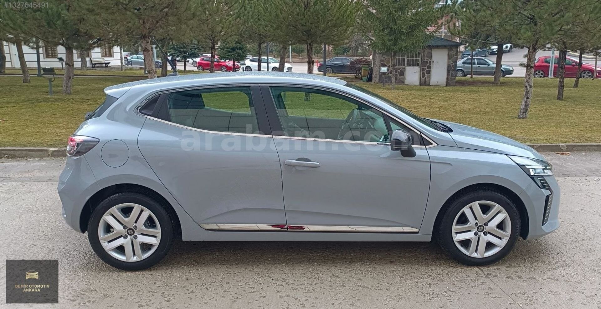 Galeriden Renault Clio 1.0 TCe Evolution 2025 Model Ankara 34.000 km Gri 3