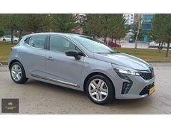 DEMİR OTOMOTİV'DEN 2025 MODEL CLİO 1.0 TCE EVOLOTİON X-Tronic