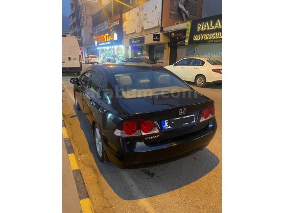 Sahibinden Honda Civic 1.6i VTEC Premium 2008 Model