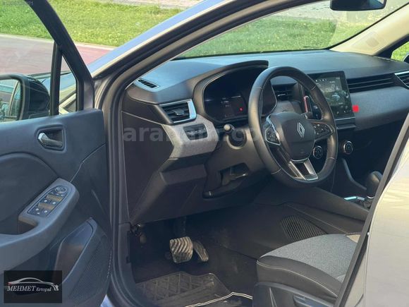 2024 Clio Evolution 33.ooo km
