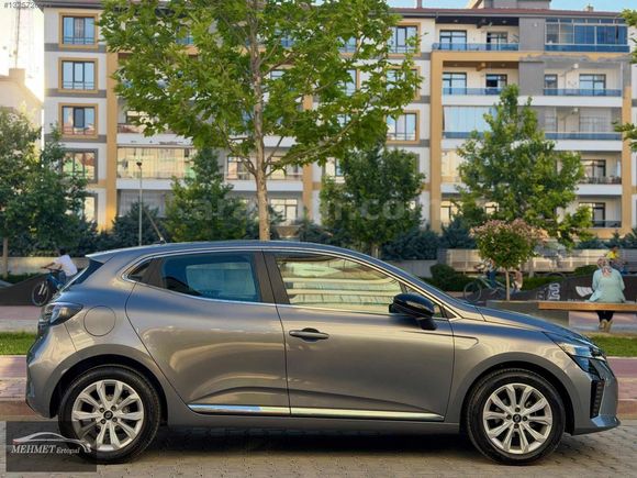 2024 Clio Evolution 33.ooo km