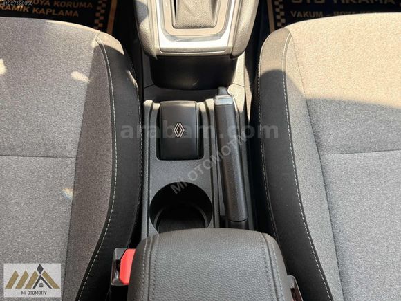 Mİ OTO'DAN HATASIZ BOYASIZ 50.000 KM'DE 2024 MODEL CLİO V