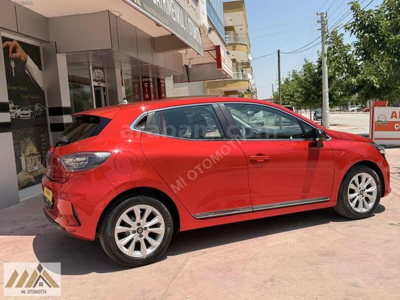 Mİ OTO'DAN HATASIZ BOYASIZ 50.000 KM'DE 2024 MODEL CLİO V
