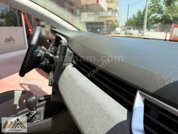 Mİ OTO'DAN HATASIZ BOYASIZ 50.000 KM'DE 2024 MODEL CLİO V