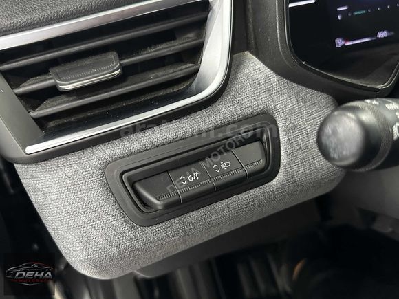 DEHA'dn 2023-MODEL -RENAULT CLİO-OTOMATİK-BOYASIZ- 49.000 KM