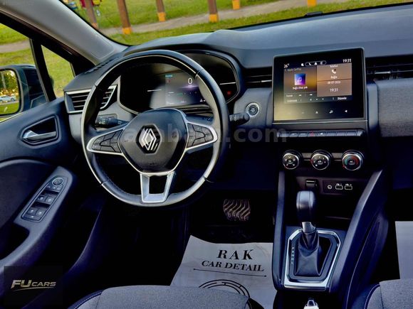 FU CARS'DAN 2024 HATASIZ BOYASIZ GARANTİLİ CLIO EVOLUTION