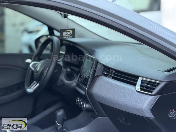 Hatasız boyasız 30 bin Km de otomatik Clio