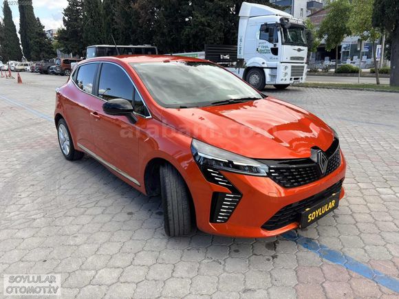 2024 CLİO 1.0 TCe Evolution otomatik 18 bin KM İLK ELDEN
