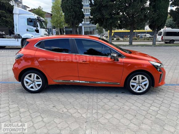 2024 CLİO 1.0 TCe Evolution otomatik 18 bin KM İLK ELDEN