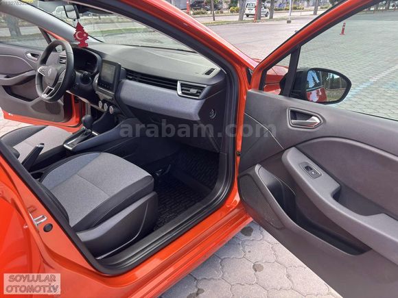 2024 CLİO 1.0 TCe Evolution otomatik 18 bin KM İLK ELDEN