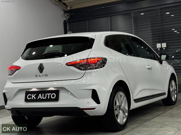 CK AUTO-2024 CLİO 1.0 TCE EVOLUTİON 38.000 KM GSR2 BOYASIZ