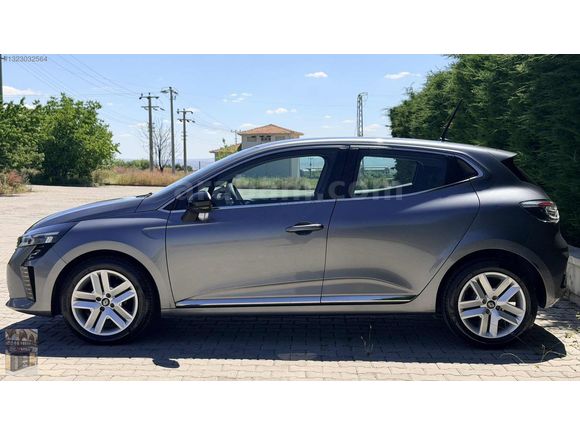MUTLU OTOMOTİV 'DEN 2024 CLİO BOYASIZ TRAMERSİZ 39.000 KM'de