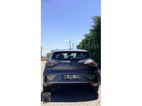 MUTLU OTOMOTİV 'DEN 2024 CLİO BOYASIZ TRAMERSİZ 39.000 KM'de