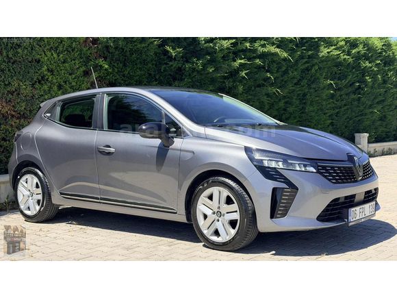 MUTLU OTOMOTİV 'DEN 2024 CLİO BOYASIZ TRAMERSİZ 39.000 KM'de