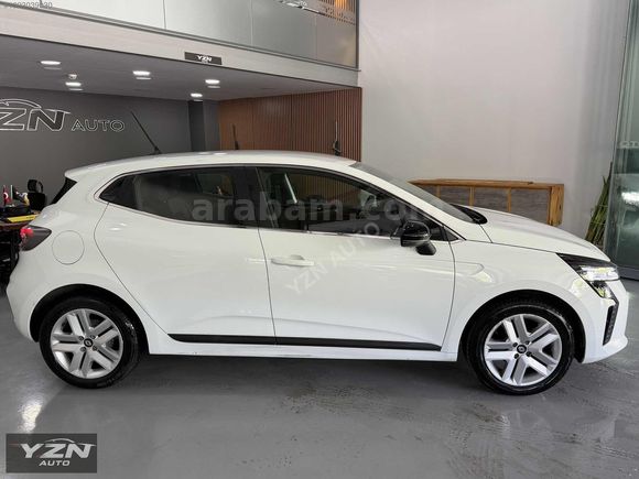 2025 MODEL RENAULT CLİO 1.0 TCE EVOLUTİON DEĞİŞENSİZ BOYASIZ
