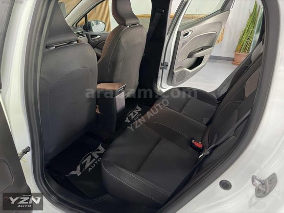2025 MODEL RENAULT CLİO 1.0 TCE EVOLUTİON DEĞİŞENSİZ BOYASIZ