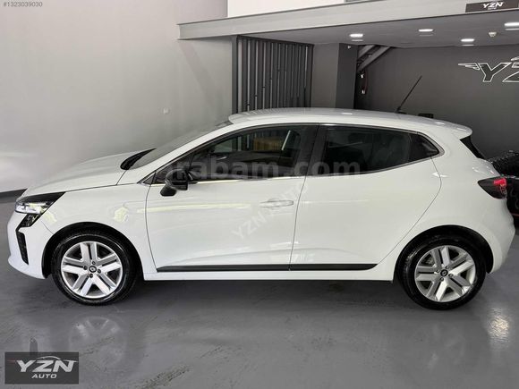 2025 MODEL RENAULT CLİO 1.0 TCE EVOLUTİON DEĞİŞENSİZ BOYASIZ