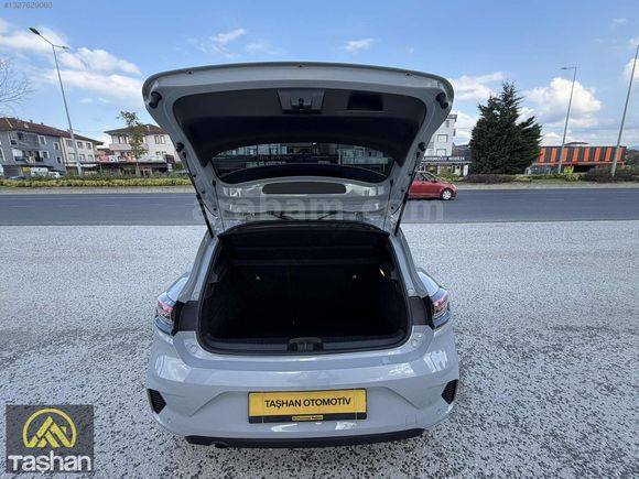 2024BOYASIZ1.0TCE EVOLUTİON28.000KMKARTA12TAKSİTTAKASOLUR