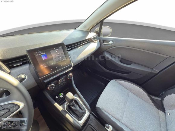 2025 RENAULT CLİO EVOLUTİON 1.0TCE 91BG X-TRONİC 16.641KM
