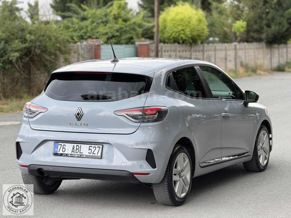 2024 CLİO 1.0 TCE EVOLUTION NARDO GRİ HATASIZ