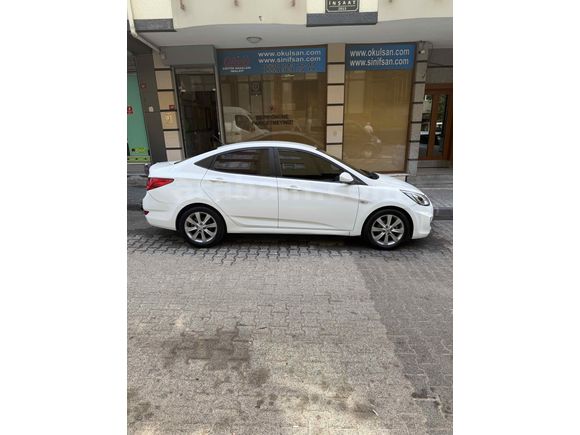 Sahibinden Hyundai Accent Blue 1.6 CRDI Mode Plus 2015 Model 