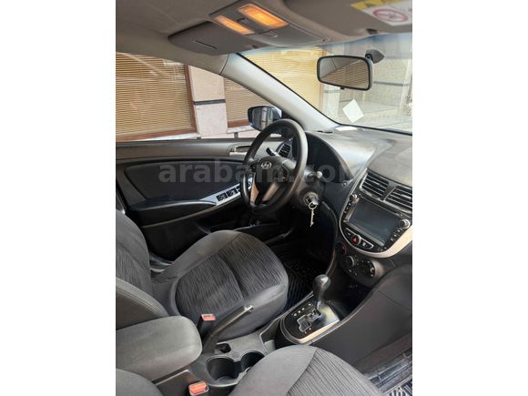 Sahibinden Hyundai Accent Blue 1.6 CRDI Mode Plus 2015 Model 