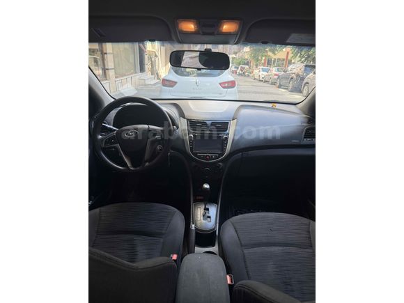 Sahibinden Hyundai Accent Blue 1.6 CRDI Mode Plus 2015 Model 