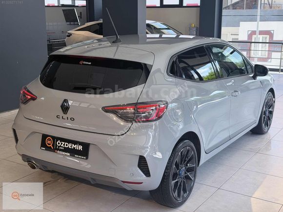 ÖZDEMİR"2025 CLİO 1.0TCe TECHNO ESPRİT ALPİNE 16.300 KM BOYASIZ