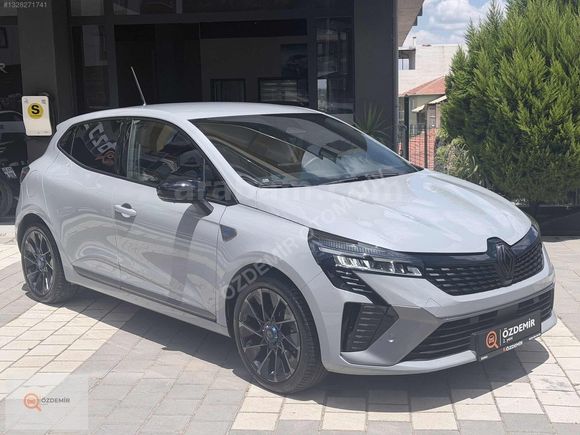 ÖZDEMİR"2025 CLİO 1.0TCe TECHNO ESPRİT ALPİNE 16.300 KM BOYASIZ