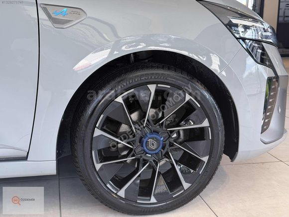 ÖZDEMİR"2025 CLİO 1.0TCe TECHNO ESPRİT ALPİNE 16.300 KM BOYASIZ