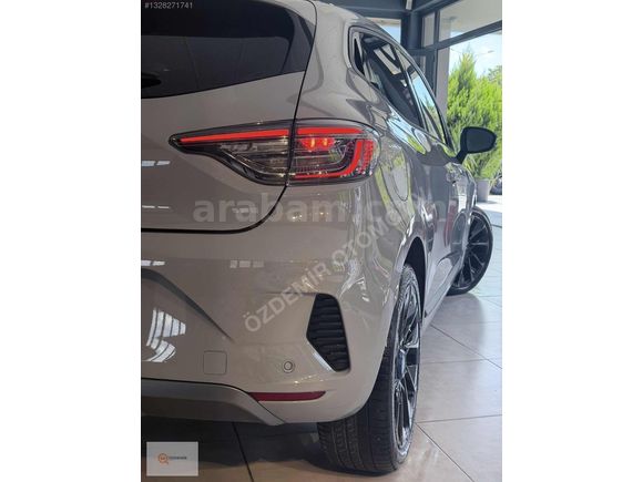 ÖZDEMİR"2025 CLİO 1.0TCe TECHNO ESPRİT ALPİNE 16.300 KM BOYASIZ