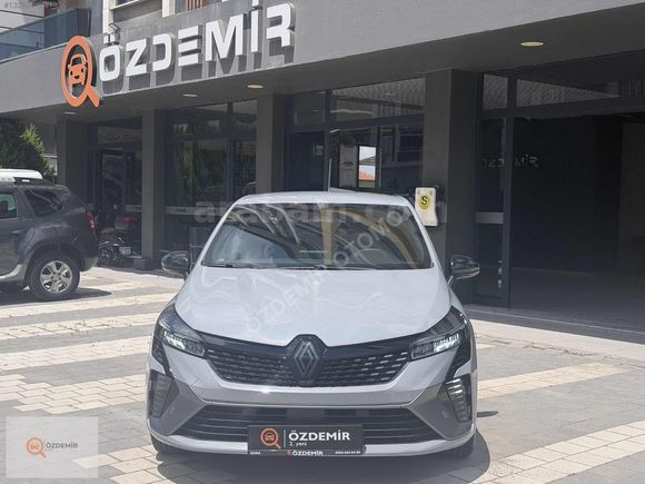 ÖZDEMİR"2025 CLİO 1.0TCe TECHNO ESPRİT ALPİNE 16.300 KM BOYASIZ