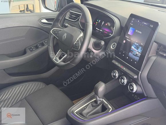 ÖZDEMİR"2025 CLİO 1.0TCe TECHNO ESPRİT ALPİNE 16.300 KM BOYASIZ