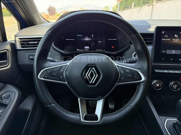 UĞUR AUTO SHOOWROOM'DAN HATASIZ 24.000 KM CLİO